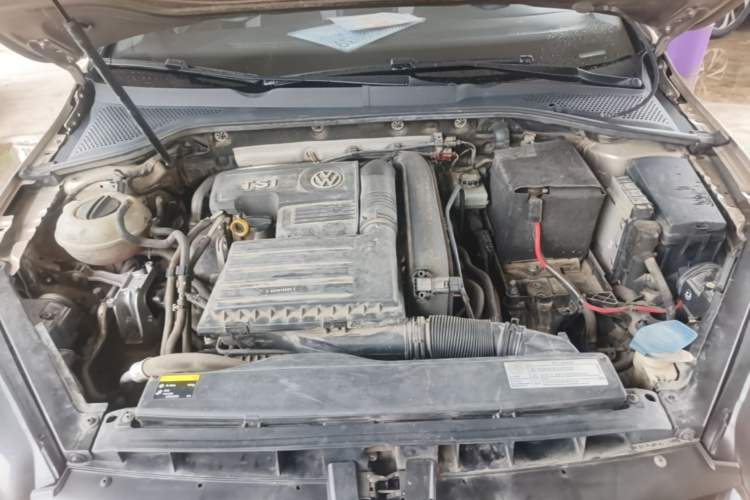 Used Volkswagen Golf 2016 230TSI Automatic Comfort Version Engine Bay