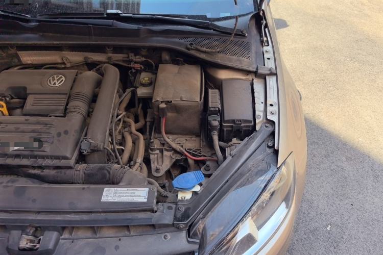 Used Volkswagen Golf 2016 230TSI Automatic Luxury Version Engine Bay Left