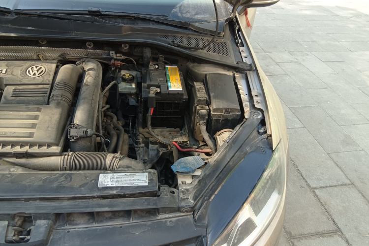 Used Volkswagen Golf 2016 230TSI Automatic Comfort Version Engine Bay Left
