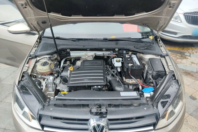 Used Volkswagen Golf 2016 1.6L Automatic Comfort Model Engine Bay