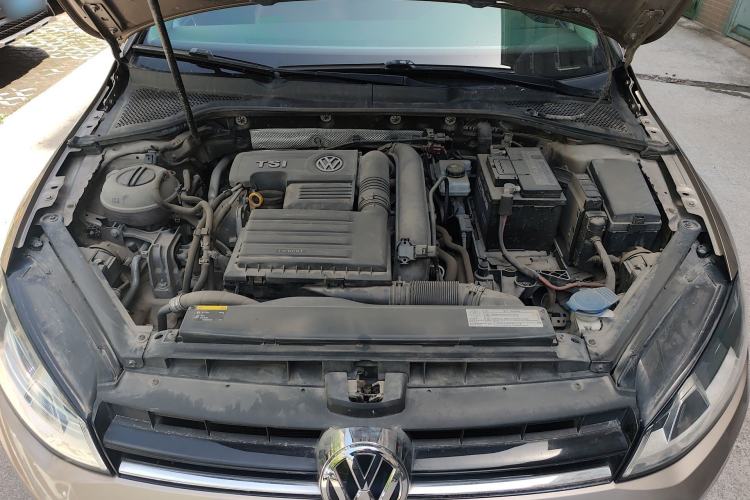 Used Volkswagen Golf 2016 230TSI Automatic Comfort Version Engine Bay