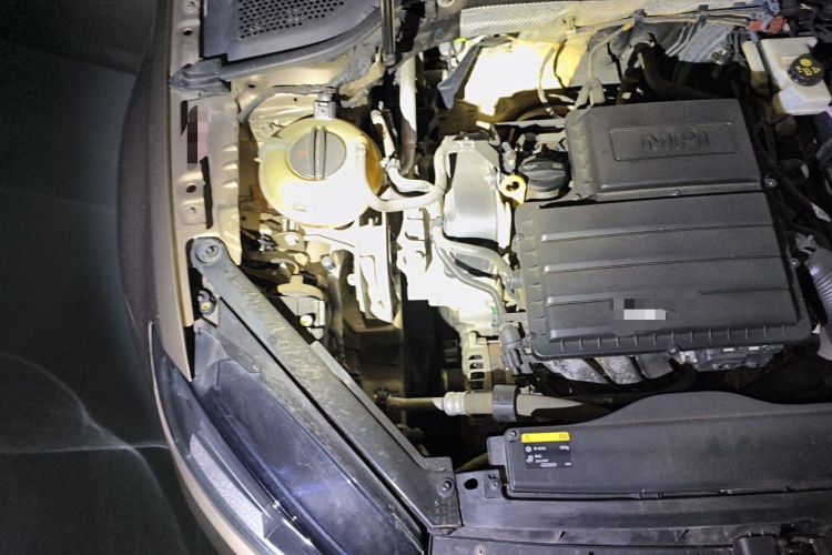 Used Volkswagen Golf 2016 1.6L Automatic Comfort Model Engine Bay Right