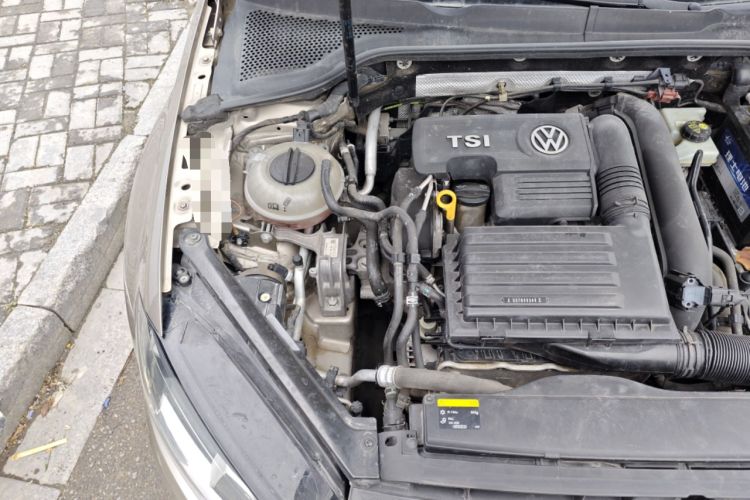 Used Volkswagen Golf 2016 230TSI Automatic Comfort Version Engine Bay Right