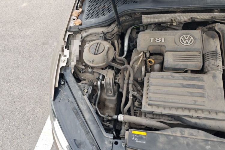 Used Volkswagen Golf 2016 230TSI Automatic Comfort Version Engine Bay Right