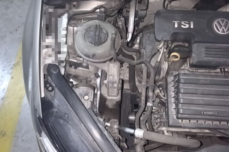 Used Volkswagen Golf 2016 230TSI Automatic Comfort Version Engine Bay Right