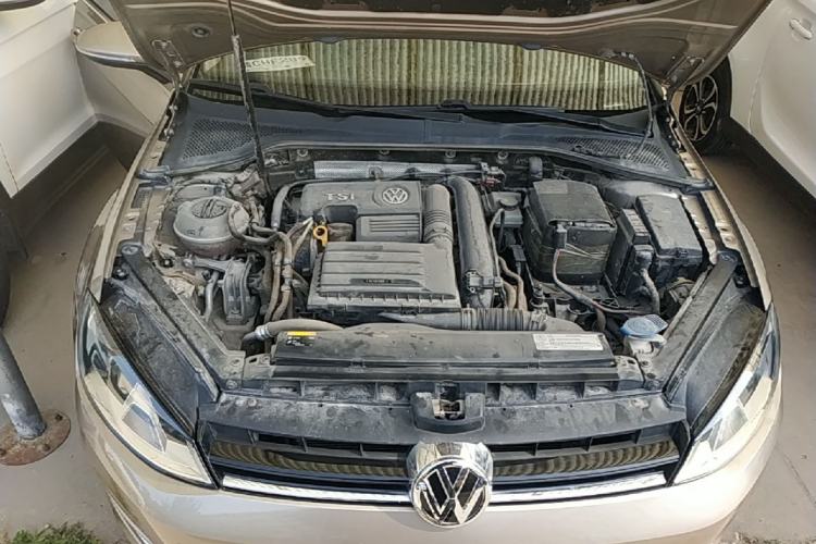 Used Volkswagen Golf 2016 230TSI Automatic Comfort Version Engine Bay