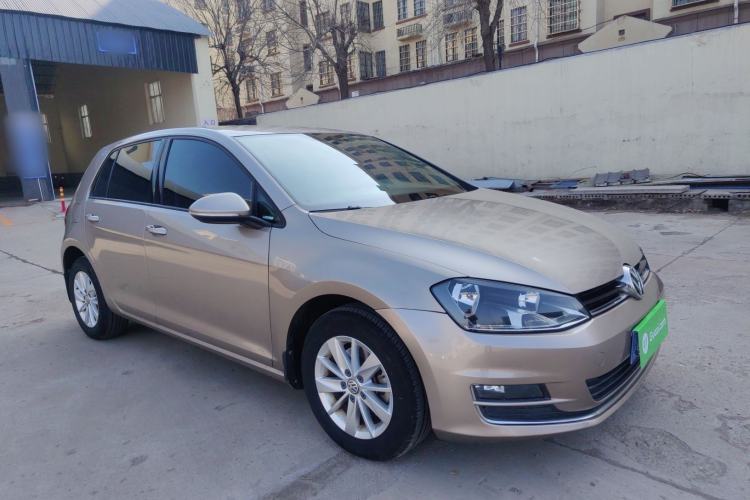 Used Volkswagen Golf 2016 1.6L Manual Fashion Edition Exterior 2