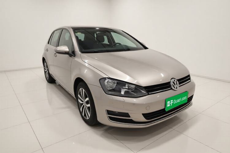 Used Volkswagen Golf 2016 230TSI Automatic Luxury Version Exterior 2