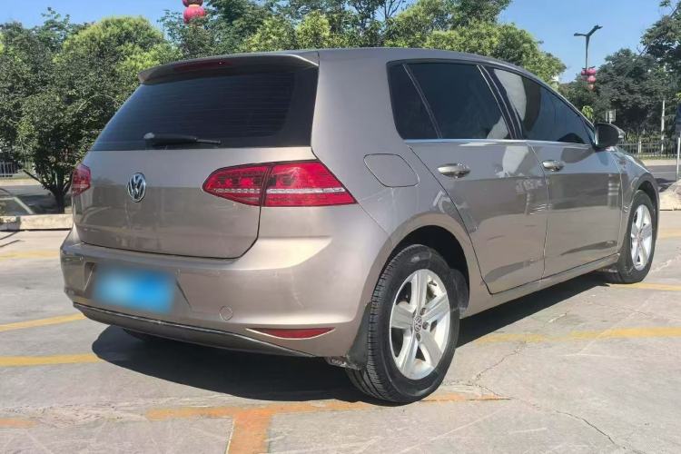 Used Volkswagen Golf 2016 1.6L Automatic Comfort Model Exterior 3