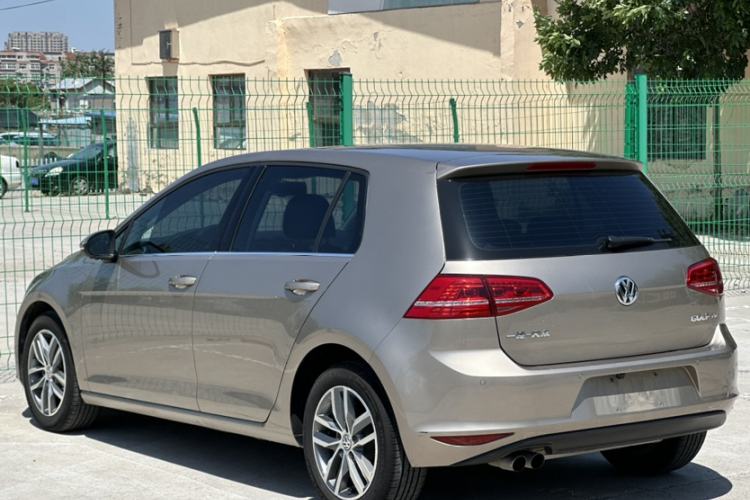 Used Volkswagen Golf 2016 230TSI Automatic Luxury Version Exterior 3