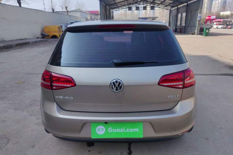 Used Volkswagen Golf 2016 1.6L Manual Fashion Edition Exterior 5