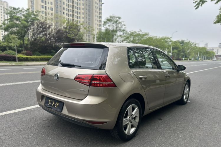 Used Volkswagen Golf 2016 1.6L Automatic Comfort Model Exterior 6