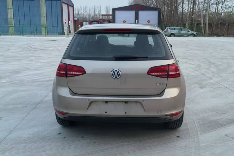 Used Volkswagen Golf 2016 1.6L Automatic Fashion Model Exterior 7