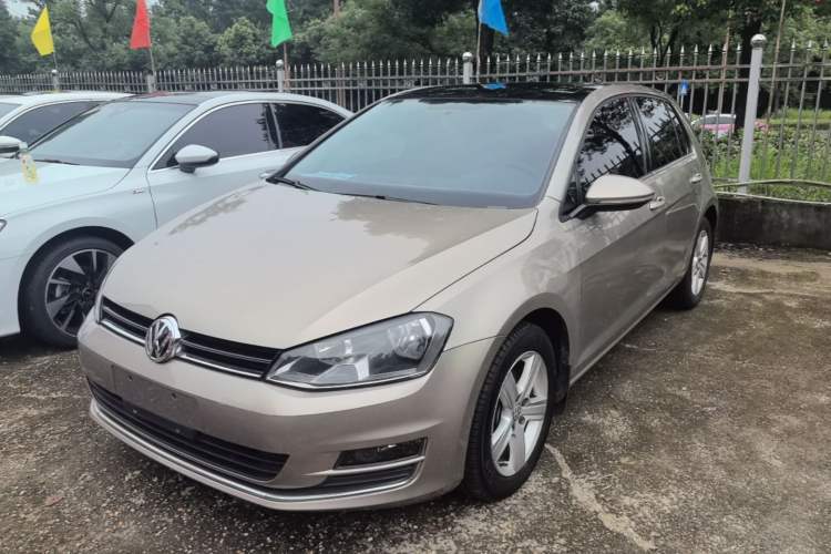 Used Volkswagen Golf 2016 230TSI Automatic Comfort Version Guazi used car, China used car export, Used car for sale, Used  cars, Cheapest cars for sale