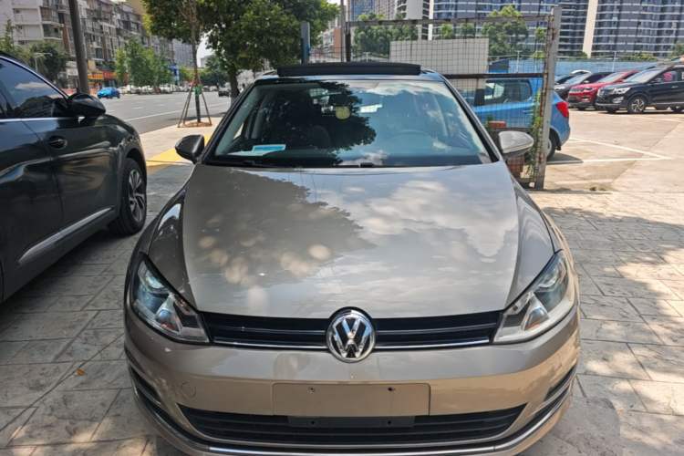 Used Volkswagen Golf 2016 1.6L Automatic Comfort Model Front