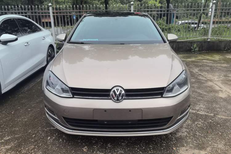 Used Volkswagen Golf 2016 230TSI Automatic Comfort Version Front