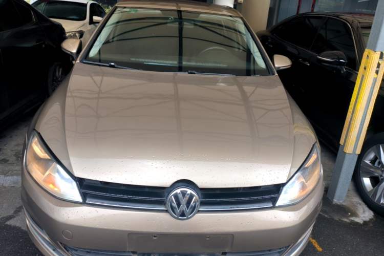 Used Volkswagen Golf 2016 1.6L Automatic Fashion Model Front