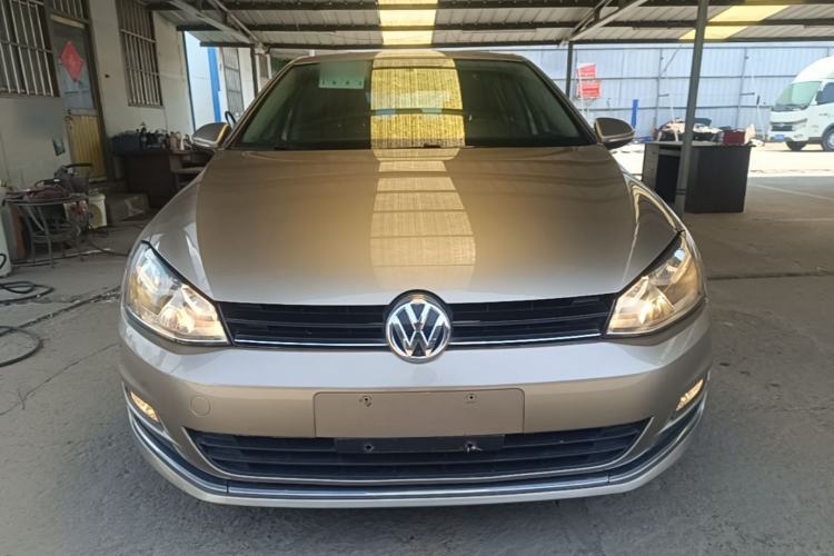 Used Volkswagen Golf 2016 1.6L Manual Fashion Edition Front