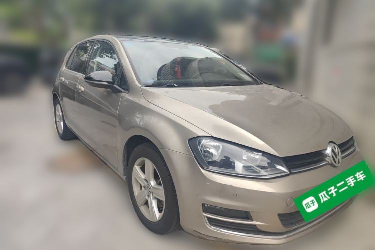 Used Volkswagen Golf 2016 1.6L Automatic Comfort Model Front Right 45 Deg