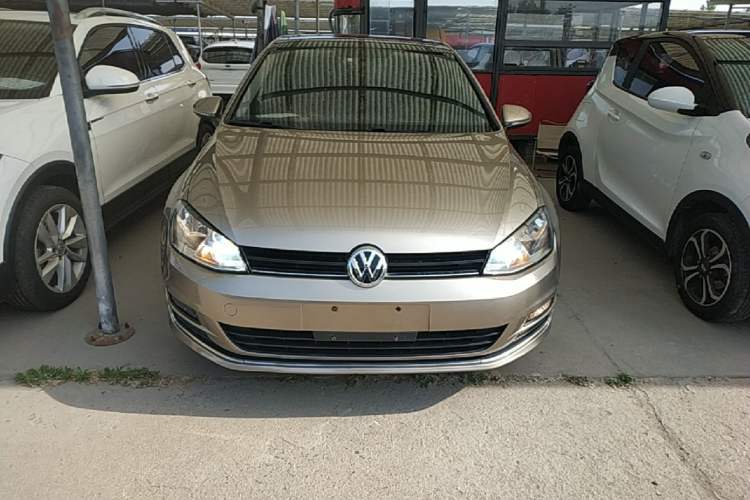 Used Volkswagen Golf 2016 230TSI Automatic Comfort Version Front