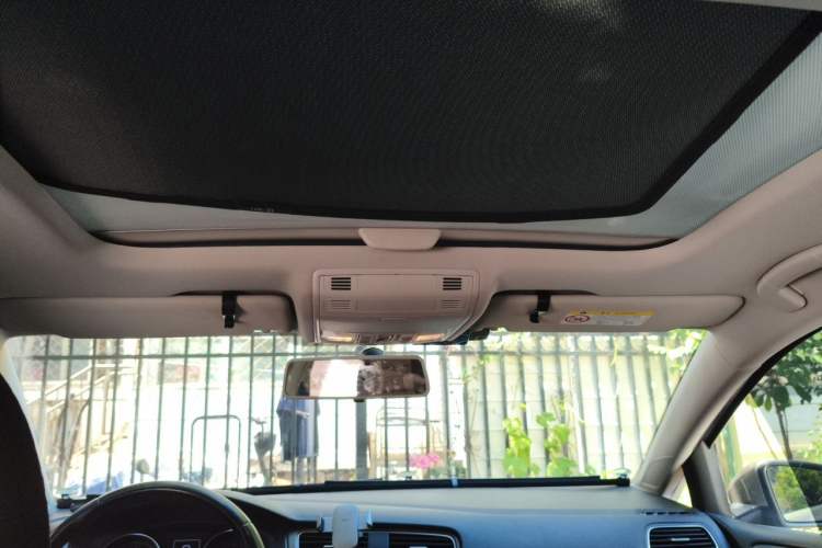 Used Volkswagen Golf 2016 230TSI Automatic Comfort Version Headliner