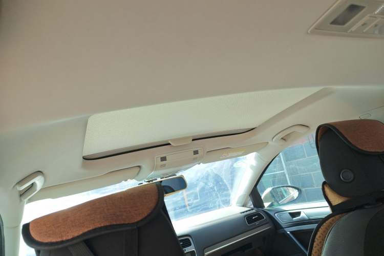 Used Volkswagen Golf 2016 230TSI Automatic Comfort Version Headliner