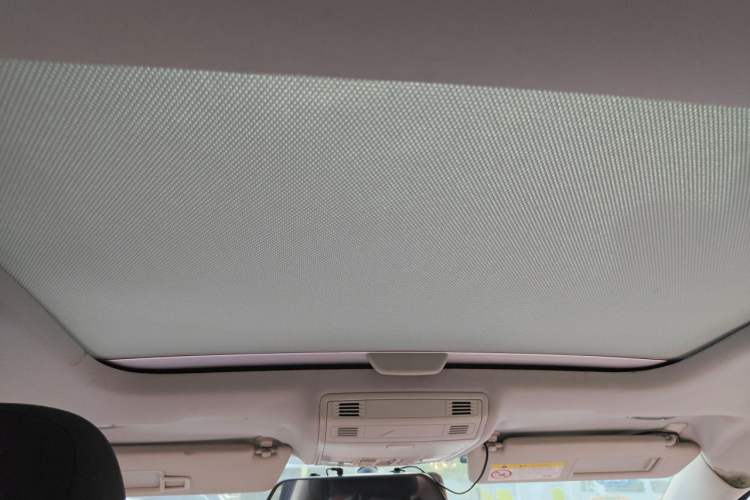 Used Volkswagen Golf 2016 1.6L Automatic Comfort Model Headliner