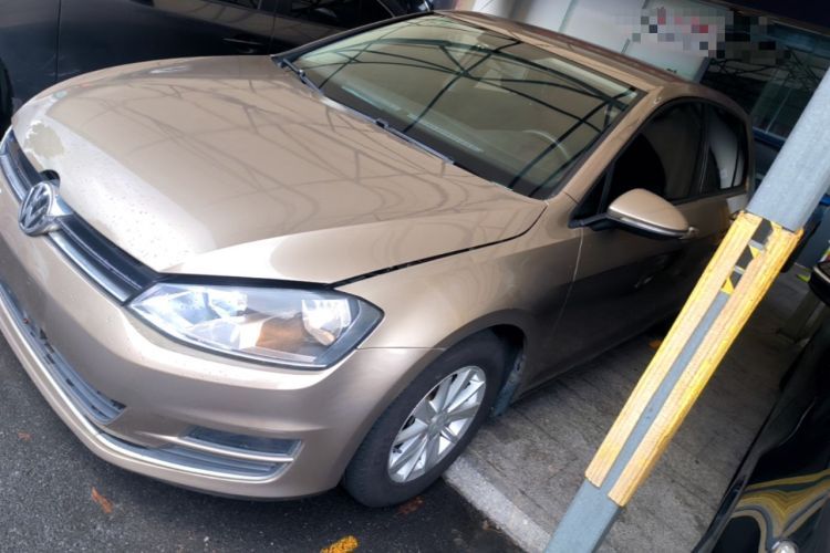 Used Volkswagen Golf 2016 1.6L Automatic Fashion Model Guazi used car, China used car export, Used car for sale, Used Volkswagen cars, Cheapest cars for sale