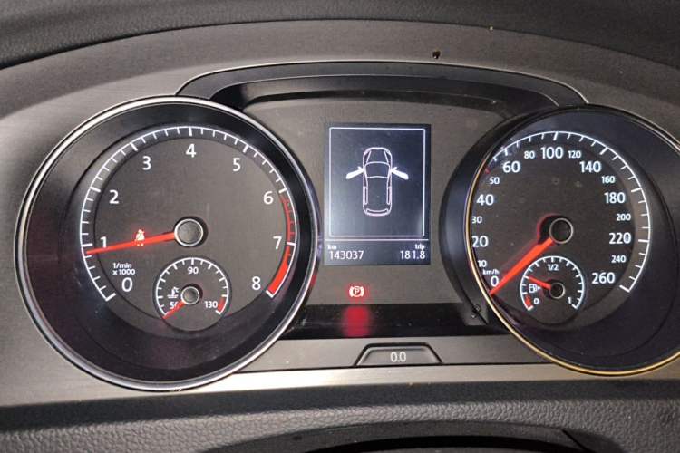 Used Volkswagen Golf 2016 1.6L Automatic Comfort Model Instrument Cluster