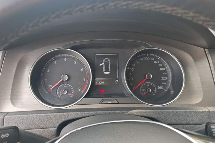 Used Volkswagen Golf 2016 1.6L Automatic Comfort Model Instrument Cluster