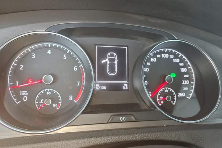 Used Volkswagen Golf 2016 1.6L Automatic Comfort Model Instrument Cluster