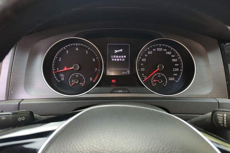 Used Volkswagen Golf 2016 230TSI Automatic Comfort Version Instrument Cluster