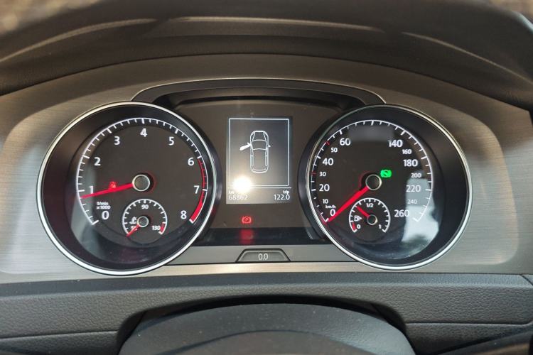 Used Volkswagen Golf 2016 1.6L Automatic Comfort Model Instrument Cluster