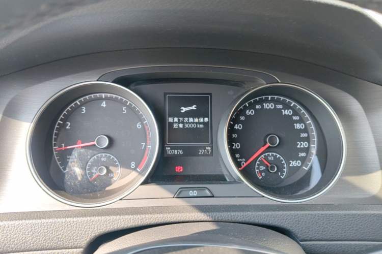 Used Volkswagen Golf 2016 230TSI Manual Comfort Version Instrument Cluster