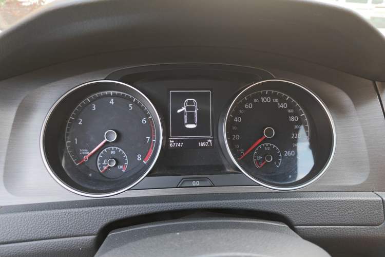 Used Volkswagen Golf 2016 1.6L Automatic Comfort Model Instrument Cluster