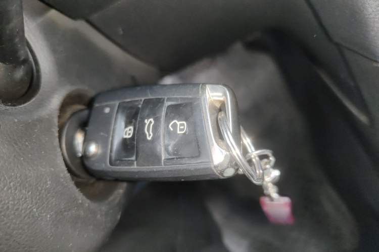 Used Volkswagen Golf 2016 230TSI Automatic Comfort Version Interior 1