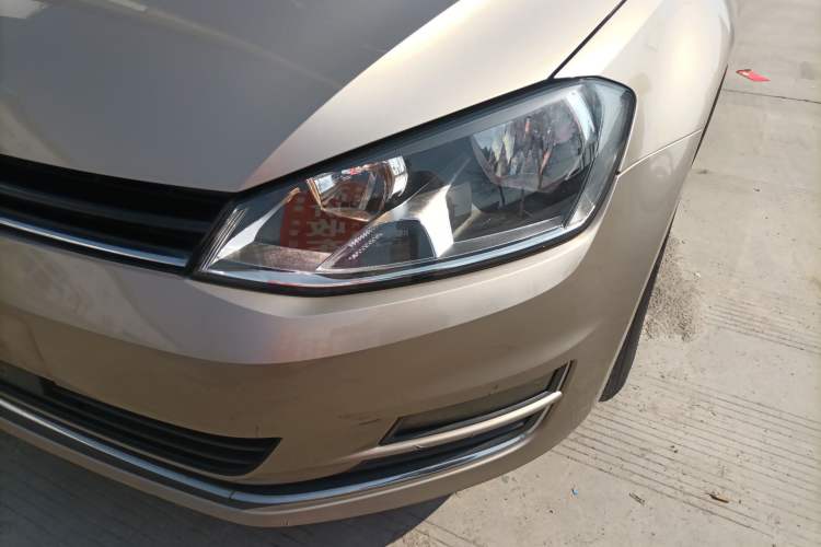 Used Volkswagen Golf 2016 1.6L Automatic Fashion Model Left Front Headlight