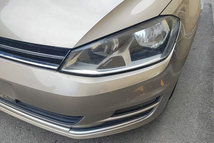Used Volkswagen Golf 2016 230TSI Automatic Luxury Version Left Front Headlight
