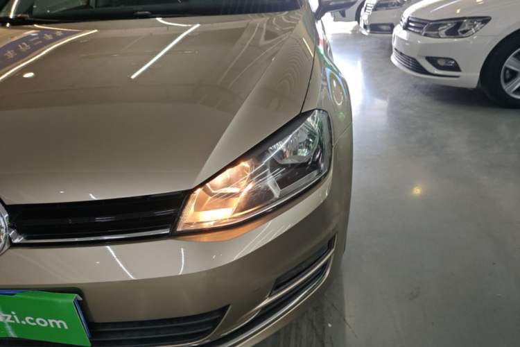 Used Volkswagen Golf 2016 230TSI Automatic Luxury Version Left Front Headlight