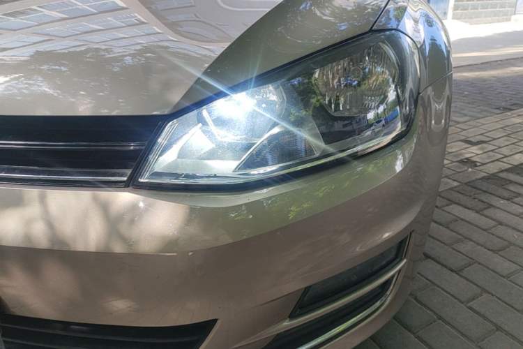 Used Volkswagen Golf 2016 230TSI Automatic Luxury Version Left Front Headlight
