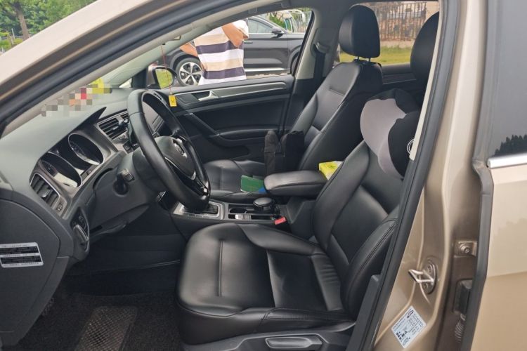 Used Volkswagen Golf 2016 230TSI Automatic Comfort Version Left Front Seat