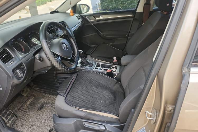 Used Volkswagen Golf 2016 230TSI Automatic Comfort Version Left Front Seat