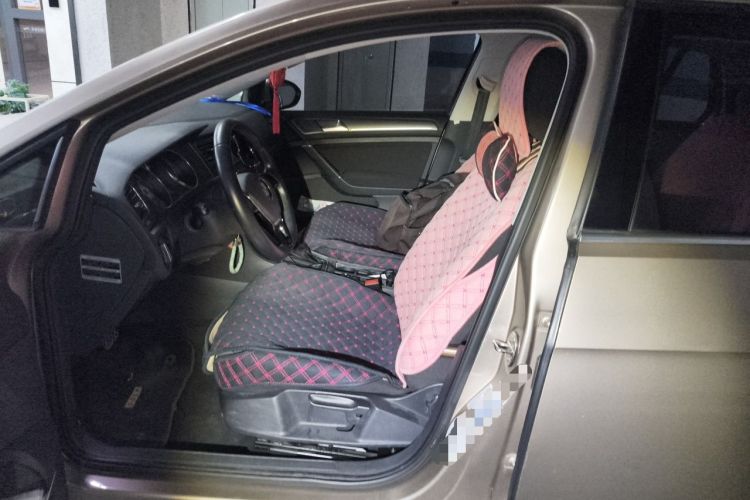 Used Volkswagen Golf 2016 1.6L Automatic Comfort Model Left Front Seat
