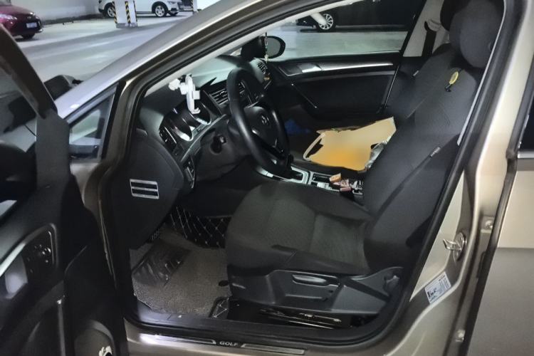 Used Volkswagen Golf 2016 230TSI Automatic Comfort Version Left Front Seat