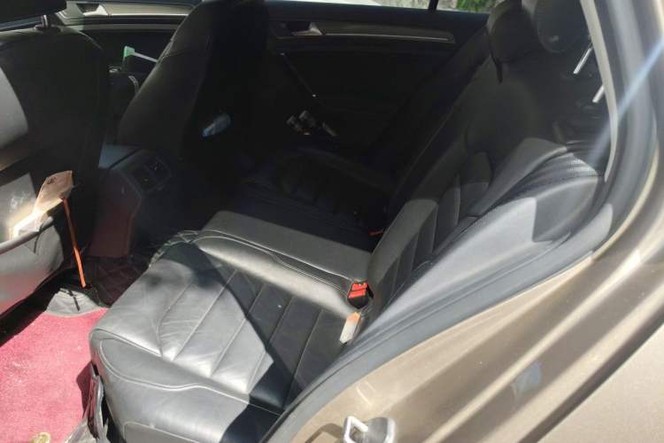 Used Volkswagen Golf 2016 230TSI Automatic Luxury Version Left Rear Seat