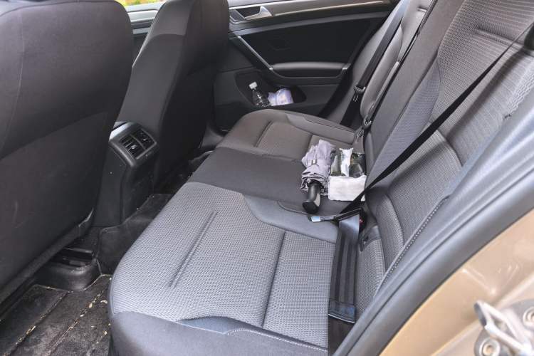 Used Volkswagen Golf 2016 1.6L Automatic Comfort Model Left Rear Seat