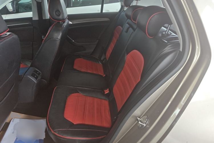 Used Volkswagen Golf 2016 1.6L Automatic Comfort Model Left Rear Seat