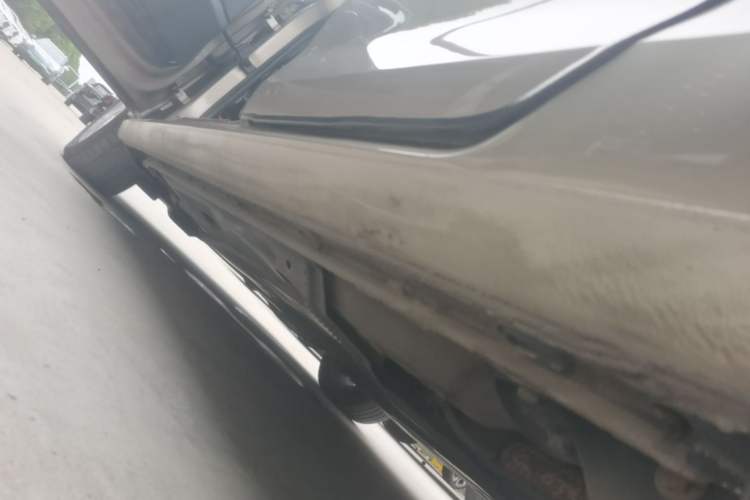 Used Volkswagen Golf 2016 1.6L Automatic Comfort Model Left Side Sill