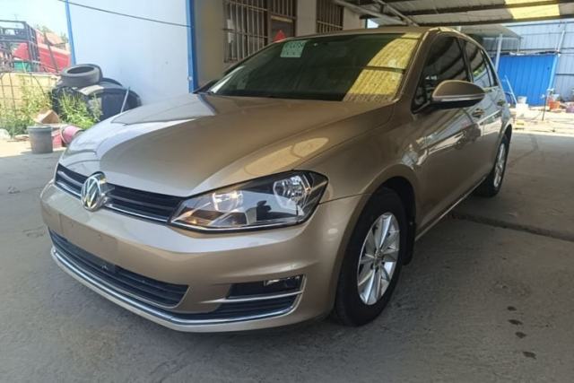 Used Volkswagen Golf 2016 1.6L Manual Fashion Edition