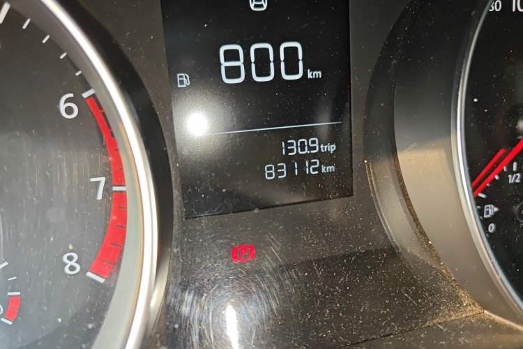 Used Volkswagen Golf 2016 1.6L Manual Fashion Edition Odometer Close Up